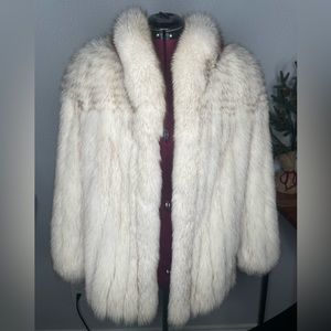 Beautiful white Fox Fur Coat by SAGA FURS